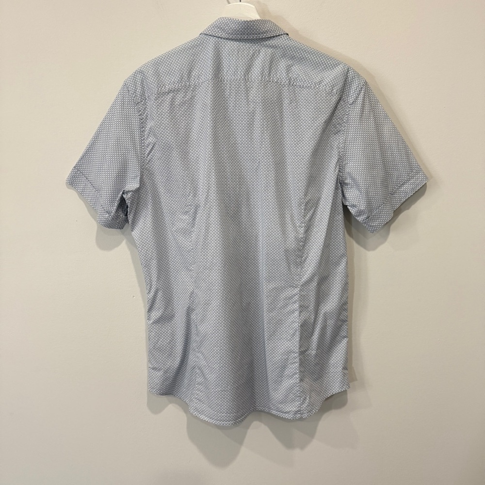 Banana Republic Light Blue Geometric Button Down Shirt Size M - Picture 8 of 17